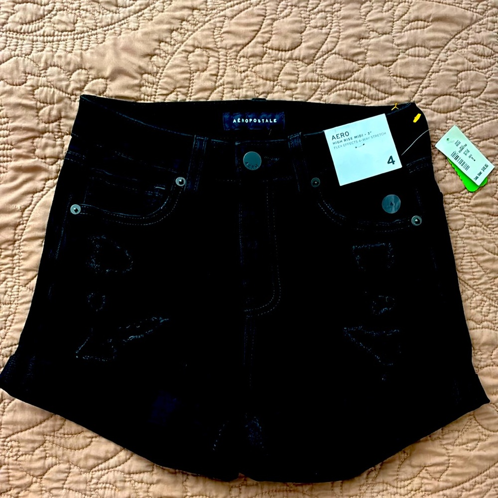 NWT AEROPOSTALE. SIZE 4 BLACK HIGH RISE MIDI 3in Stretch.